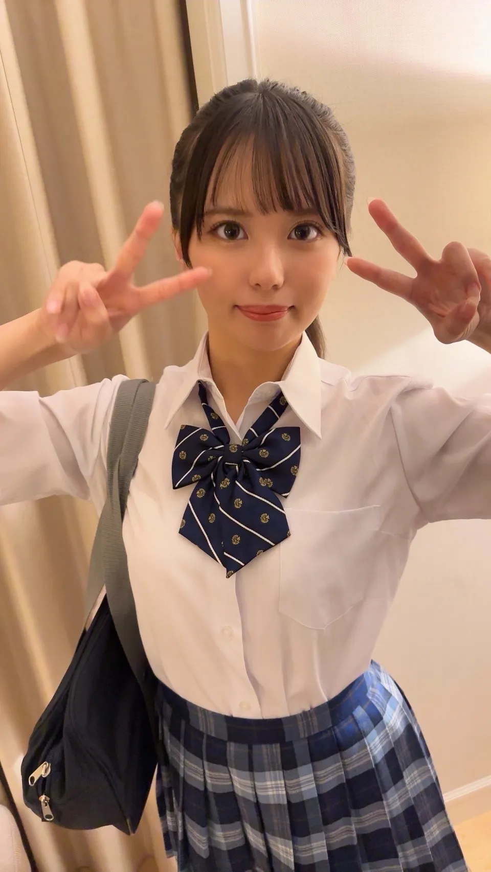 【渚あいり】A4生写真 厚手ラミネート加工防水 - サムネイル 7